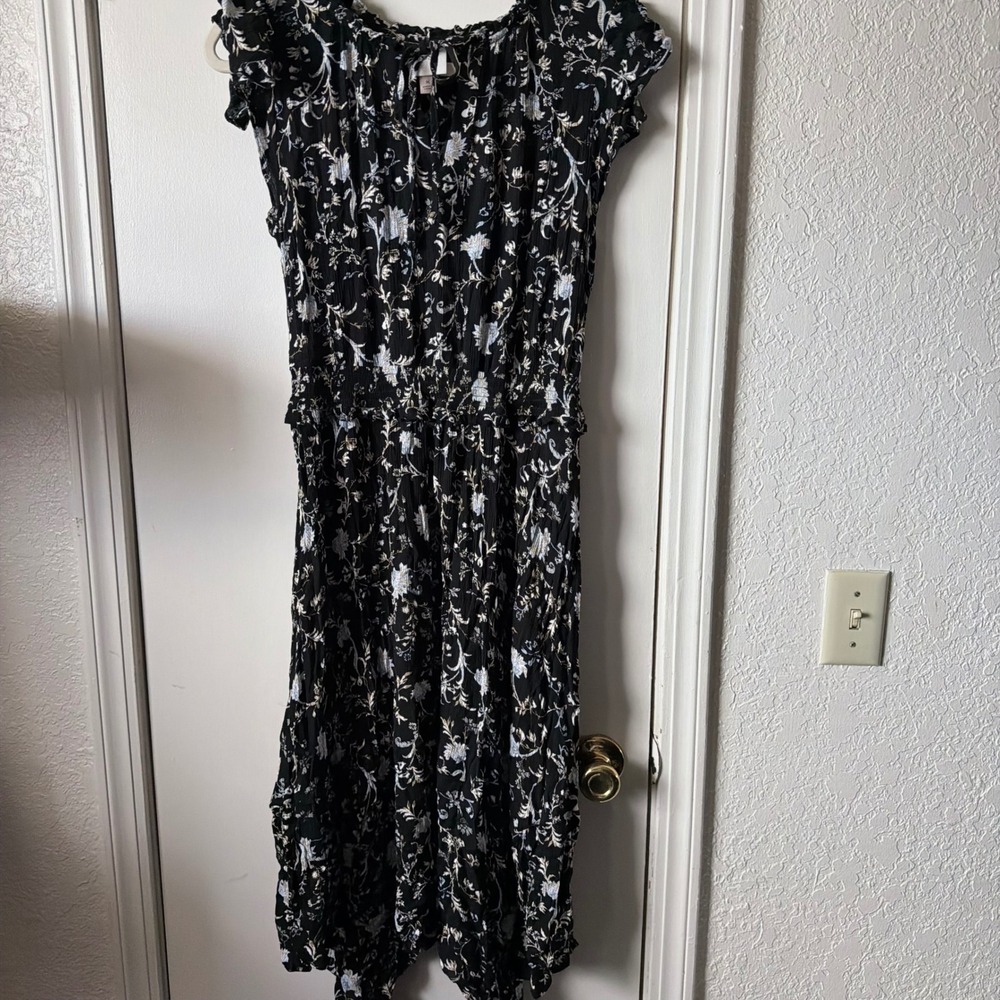 Knox Rose Black Floral Smocked Waist Handkerchief Hem Midi M Faerie faeriecore